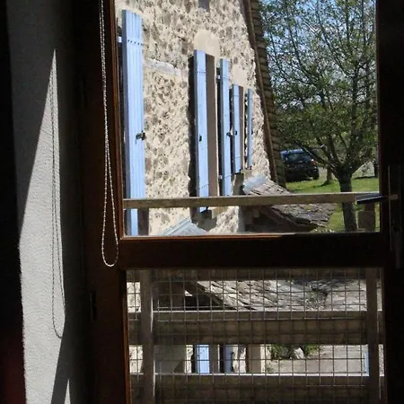 Ancienne Fermette Renovee Pour 10 Personnes Holiday home