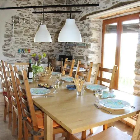 Ancienne Fermette Renovee Pour 10 Personnes Holiday home